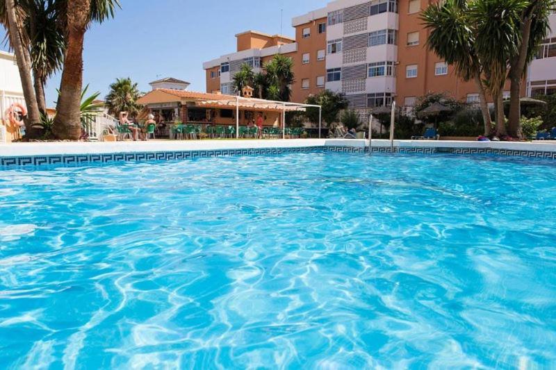 דירות Studio With Sea Views In טורמולינוס מראה חיצוני תמונה